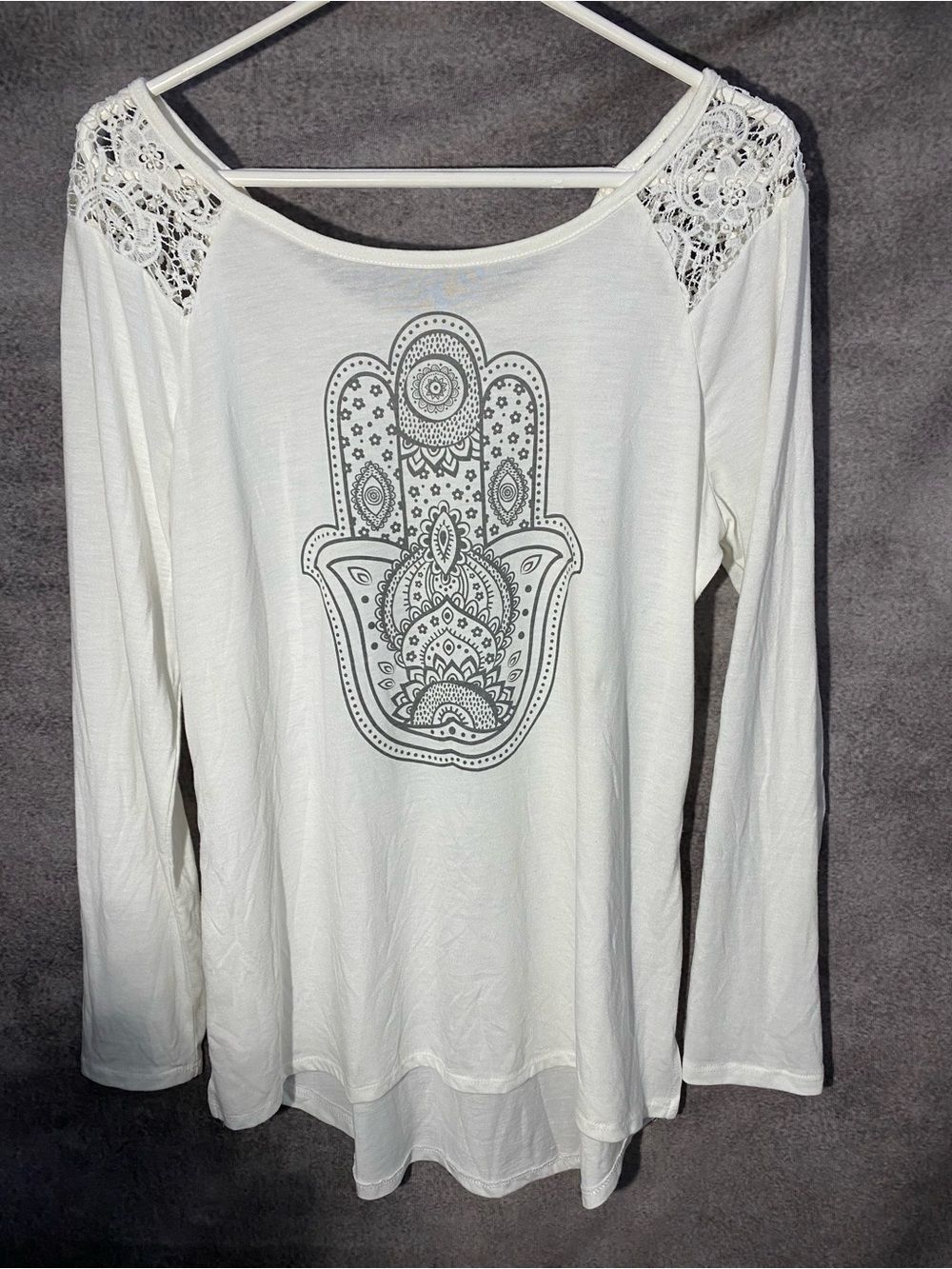White Hamsa Hand Graphic Long Sleeve Top Lace Shoulder Accent Medium - Picture 1 of 9